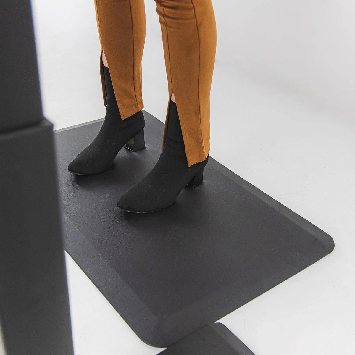 Standing Mat - Image 5
